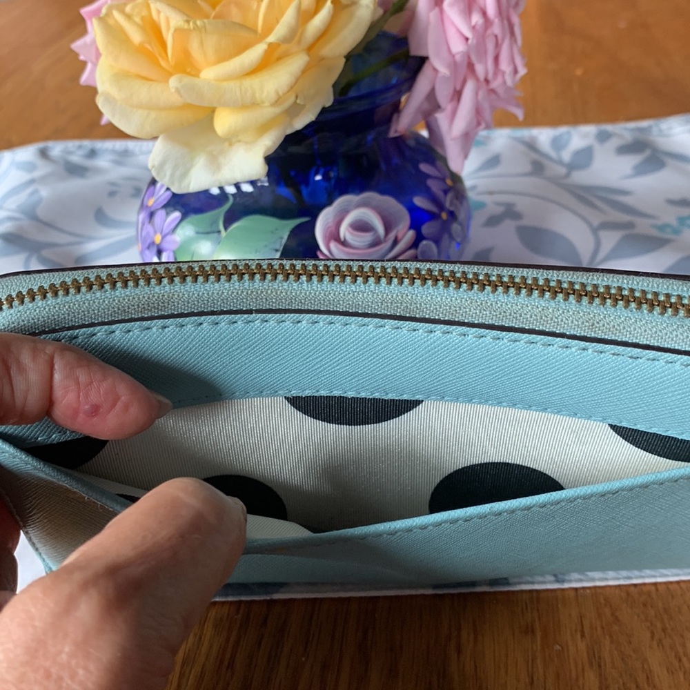 Kate Spade Leather Zip Around Wallet - Picture 2 of 8